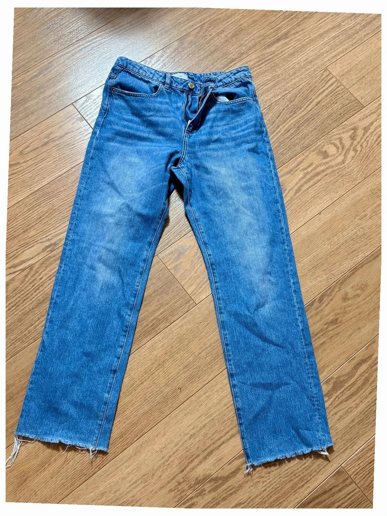 Jean Mango (MNG) taille L / 15 ans (171 cm) bleu délavé bas brut effiloché coupe droite